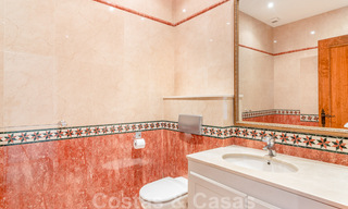 Elegante, Spaanse luxevilla te koop op groot perceel in Mijas, Costa del Sol 38963 