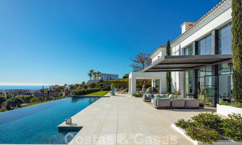 Prestigieuze, eigentijdse mediterrane villa te koop, eerstelijns golf in vijfsterren golfresort in Benahavis - Marbella 39014