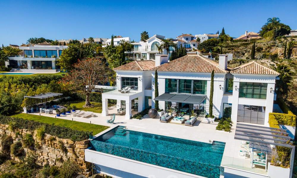 Prestigieuze, eigentijdse mediterrane villa te koop, eerstelijns golf in vijfsterren golfresort in Benahavis - Marbella 39015