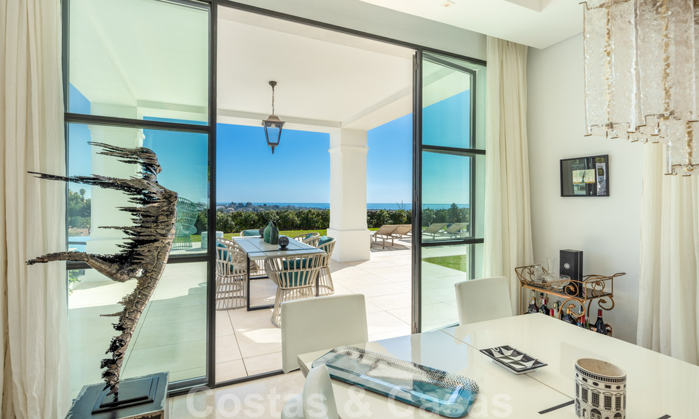 Prestigieuze, eigentijdse mediterrane villa te koop, eerstelijns golf in vijfsterren golfresort in Benahavis - Marbella 39025