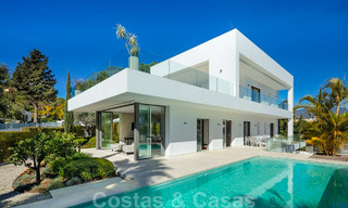 Eigentijdse, moderne villa te koop in Nueva Andalucia, Marbella 39080 