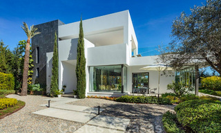 Eigentijdse, moderne villa te koop in Nueva Andalucia, Marbella 39090 