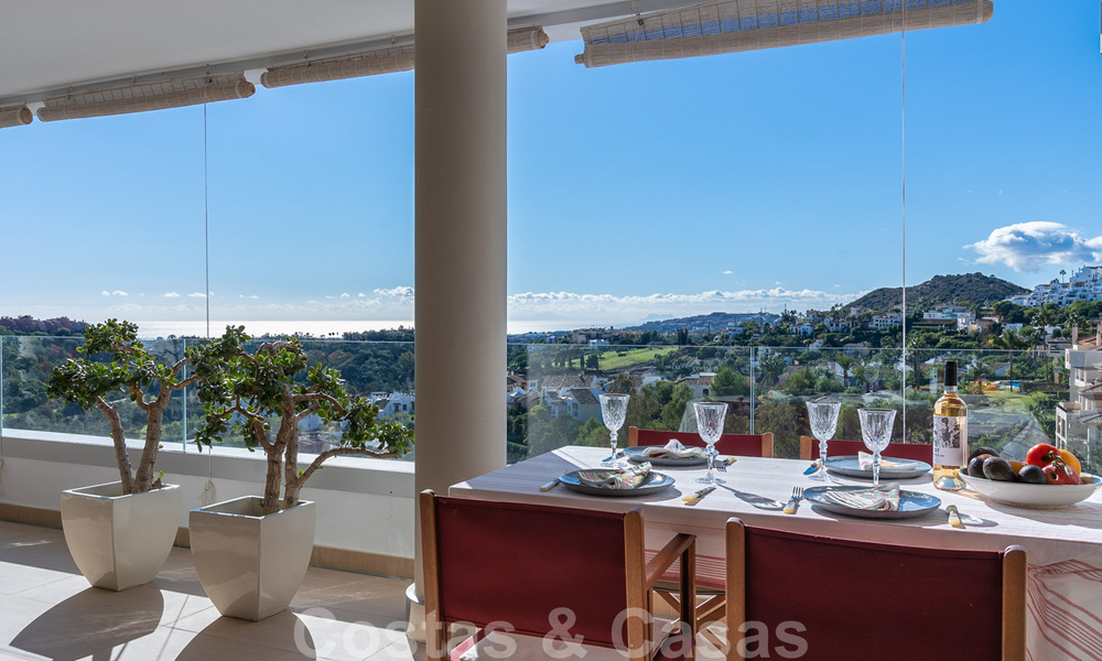 Modern, hedendaags, luxe penthouse te koop met panoramisch uitzicht op de vallei en de zee in het exclusieve Benahavis - Marbella 39106