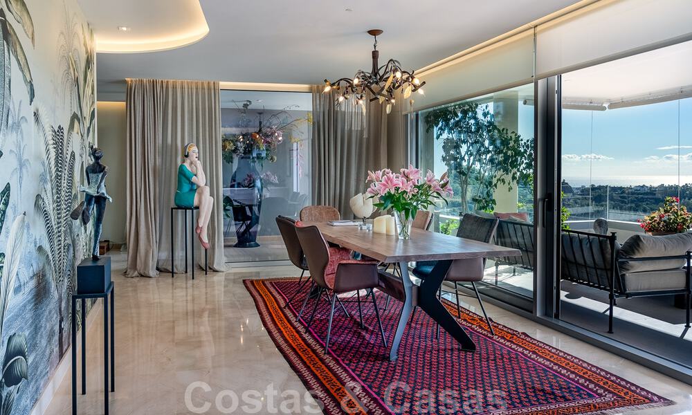 Modern, hedendaags, luxe penthouse te koop met panoramisch uitzicht op de vallei en de zee in het exclusieve Benahavis - Marbella 39108