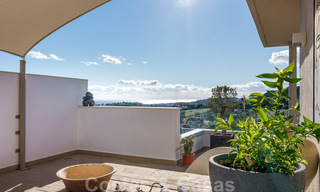 Modern, hedendaags, luxe penthouse te koop met panoramisch uitzicht op de vallei en de zee in het exclusieve Benahavis - Marbella 39123 