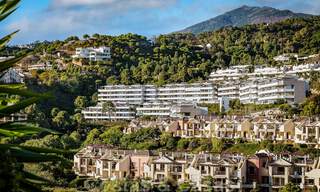 Modern, hedendaags, luxe penthouse te koop met panoramisch uitzicht op de vallei en de zee in het exclusieve Benahavis - Marbella 39135 