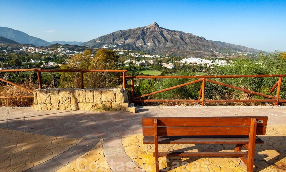 Ruim appartement te koop met panoramisch zeezicht in golfresort te Nueva Andalucia, Marbella 39676