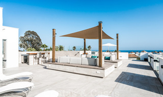 Adembenemende, ultramoderne, luxevilla te koop met panoramisch zeezicht in Nueva Andalucia, Marbella, op wandelafstand van Puerto Banus 39220 