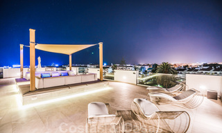 Adembenemende, ultramoderne, luxevilla te koop met panoramisch zeezicht in Nueva Andalucia, Marbella, op wandelafstand van Puerto Banus 39231 