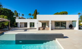 Eigentijdse, luxevilla te koop, eerstelijns Las Brisas golf met prachtig uitzicht in Nueva Andalucia, Marbella 39243 