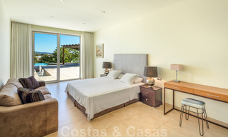 Eigentijdse, luxevilla te koop, eerstelijns Las Brisas golf met prachtig uitzicht in Nueva Andalucia, Marbella 39257 