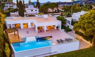 Eigentijdse, luxevilla te koop, eerstelijns Las Brisas golf met prachtig uitzicht in Nueva Andalucia, Marbella 39262 