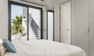 Moderne luxevilla te koop in een afgesloten woonwijk in Nueva Andalucia, Marbella 39390 