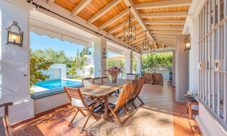 Spaanse villa koop in beachside urbanisatie op de Golden Mile in Marbella 39441 