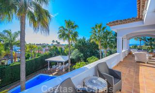 Spaanse stijl luxevilla te koop in de gegeerde strandwijk Bahia de Marbella 39454 