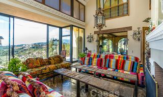 Sprookjesachtig villa in Alahambra stijl te koop in het exclusieve Marbella Club Golf Resort in Benahavis aan de Costa del Sol 39508 
