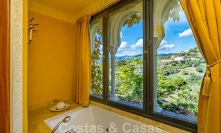Sprookjesachtig villa in Alahambra stijl te koop in het exclusieve Marbella Club Golf Resort in Benahavis aan de Costa del Sol 39518 