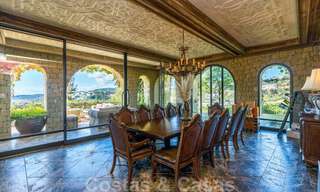 Sprookjesachtig villa in Alahambra stijl te koop in het exclusieve Marbella Club Golf Resort in Benahavis aan de Costa del Sol 39541 