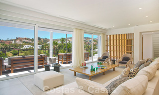 Gerenoveerde, riante luxevilla te koop in een Mediterrane stijl met een eigentijds design in Nueva Andalucia, Marbella 39590 