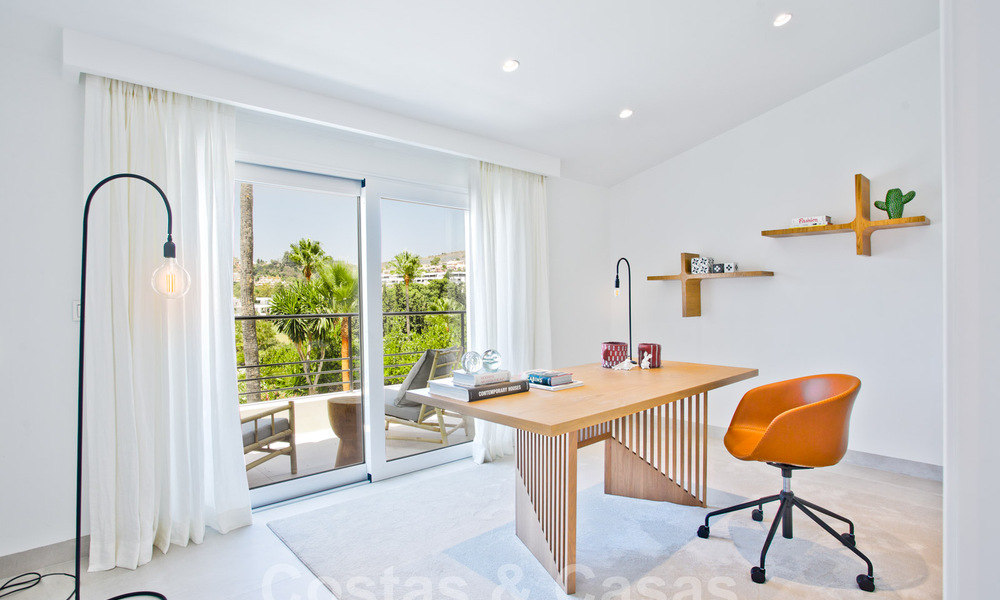 Gerenoveerde, riante luxevilla te koop in een Mediterrane stijl met een eigentijds design in Nueva Andalucia, Marbella 39610