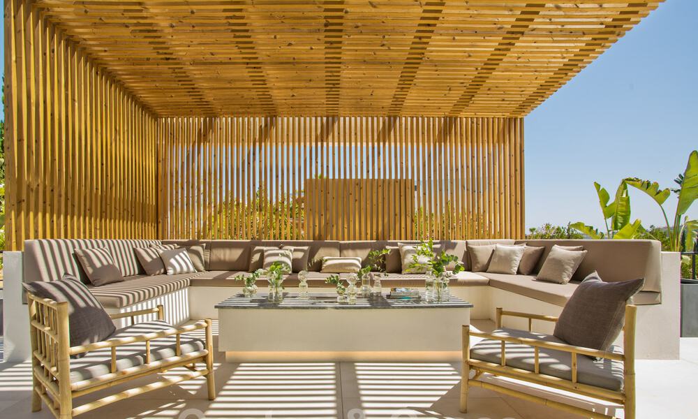 Gerenoveerde, riante luxevilla te koop in een Mediterrane stijl met een eigentijds design in Nueva Andalucia, Marbella 39613