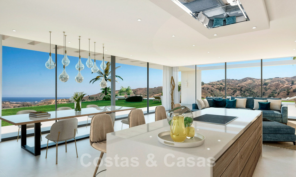 Modernistische villa te koop in het golfresort van Mijas met panoramisch zeezicht 39804