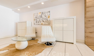 Eigentijds gerenoveerd, eerstelijns strand appartement te koop in Gray D’Albion in Puerto Banus, Marbella 39770 