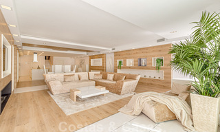 Eigentijds gerenoveerd, eerstelijns strand appartement te koop in Gray D’Albion in Puerto Banus, Marbella 39772 
