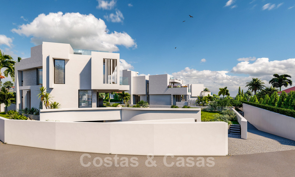 Luxueuze, nieuwbouw villa’s te koop aan de strandzijde met zeezicht in Marbella Oost 39813