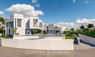Luxueuze, nieuwbouw villa’s te koop aan de strandzijde met zeezicht in Marbella Oost 39813 