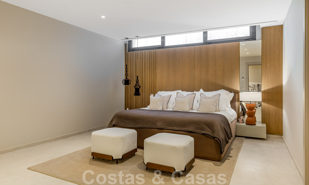 Instapklare, meesterlijke, moderne, hedendaagse villa te koop in Nueva Andalucia, Marbella 39873