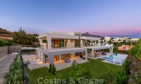 Instapklare, meesterlijke, moderne, hedendaagse villa te koop in Nueva Andalucia, Marbella 39915