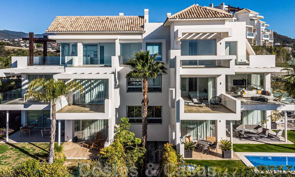 Instapklare, moderne - Andalusische, luxueuze nieuwbouw appartementen te koop met zeezicht in een gated resort in Benahavis - Marbella 40241