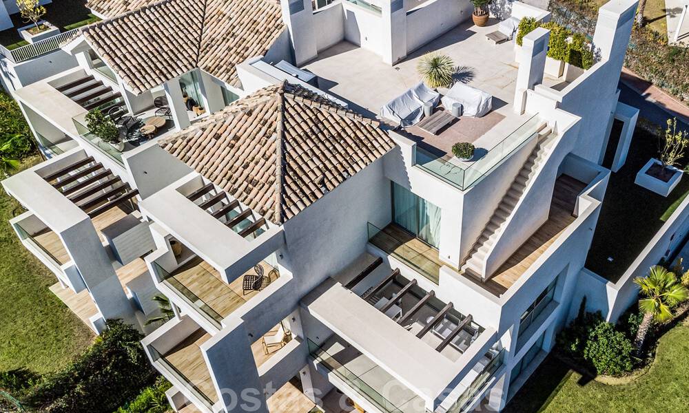 Instapklare, moderne - Andalusische, luxueuze nieuwbouw appartementen te koop met zeezicht in een gated resort in Benahavis - Marbella 40245