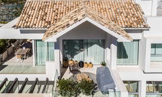 Instapklare, moderne - Andalusische, luxueuze nieuwbouw appartementen te koop met zeezicht in een gated resort in Benahavis - Marbella 40246 