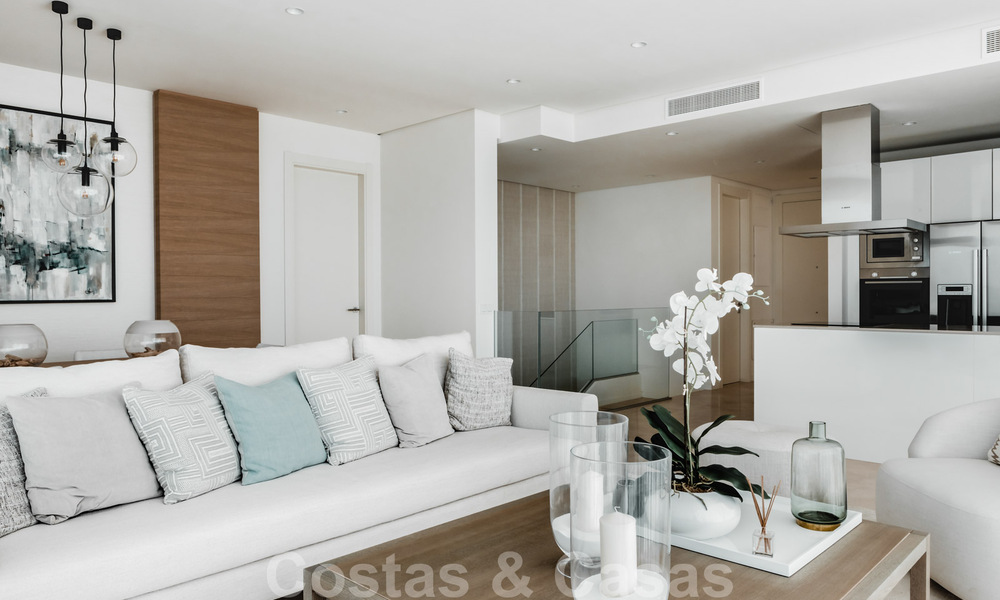 Instapklare, moderne - Andalusische, luxueuze nieuwbouw appartementen te koop met zeezicht in een gated resort in Benahavis - Marbella 40254