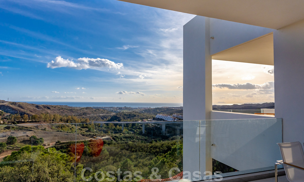 Instapklare, moderne - Andalusische, luxueuze nieuwbouw appartementen te koop met zeezicht in een gated resort in Benahavis - Marbella 40269