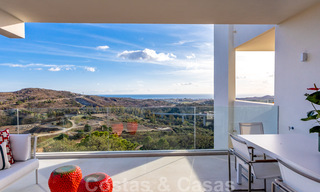 Instapklare, moderne - Andalusische, luxueuze nieuwbouw appartementen te koop met zeezicht in een gated resort in Benahavis - Marbella 40270 