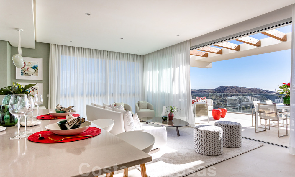 Instapklare, moderne - Andalusische, luxueuze nieuwbouw appartementen te koop met zeezicht in een gated resort in Benahavis - Marbella 40271