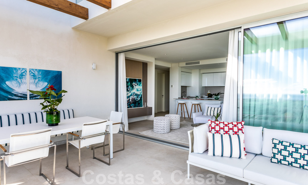 Instapklare, moderne - Andalusische, luxueuze nieuwbouw appartementen te koop met zeezicht in een gated resort in Benahavis - Marbella 40276