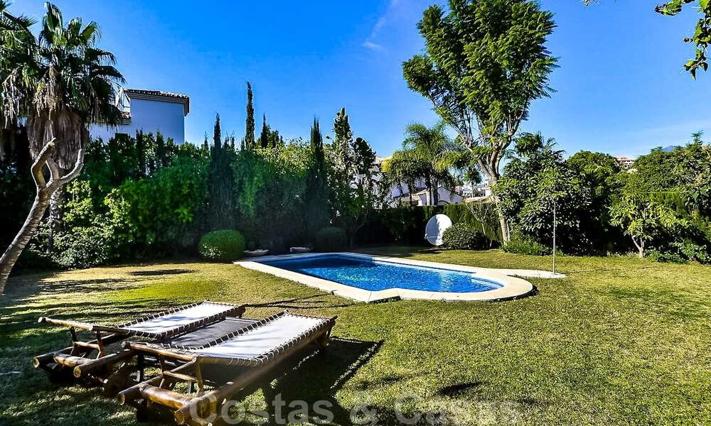 Traditionele, mediterrane luxevilla te koop in de golfvallei van Nueva Andalucia - Marbella 40287