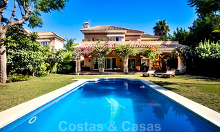 Traditionele, mediterrane luxevilla te koop in de golfvallei van Nueva Andalucia - Marbella 40298 