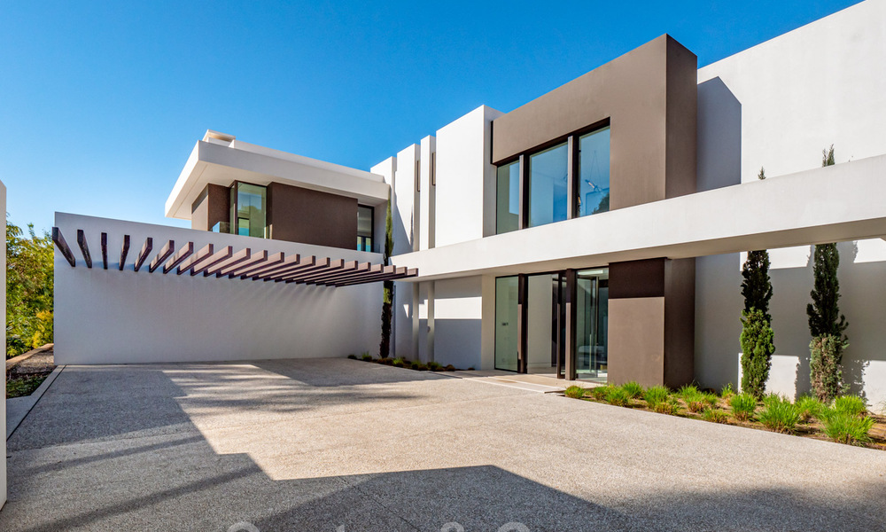 Hypermoderne, architecturale luxevilla te koop in exclusieve urbanisatie in Marbella - Benahavis 40382