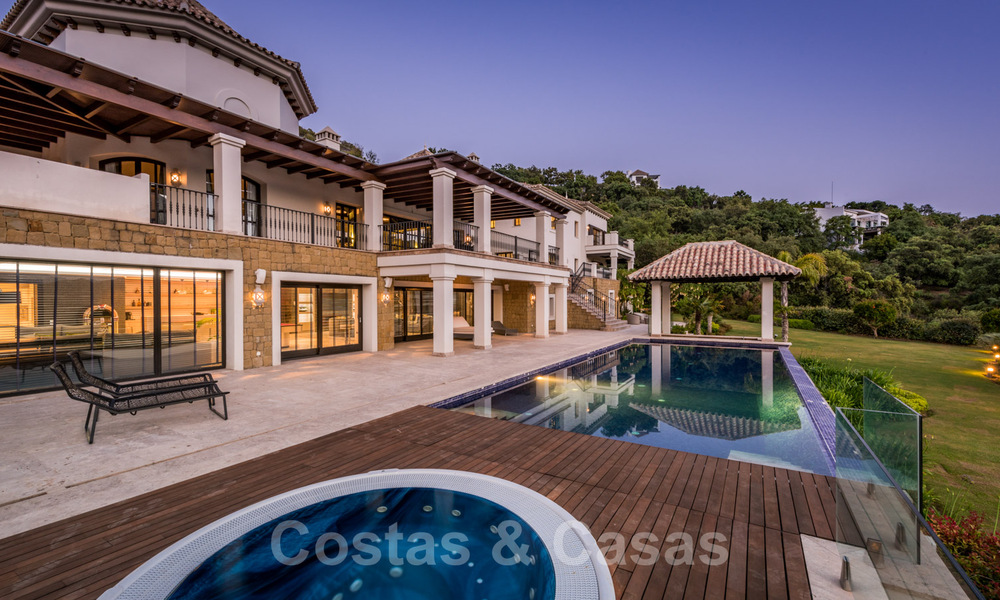 Eigentijdse, Spaanse villa te koop in het zeer exclusieve La Zagaleta Resort in Marbella - Benahavis 40429