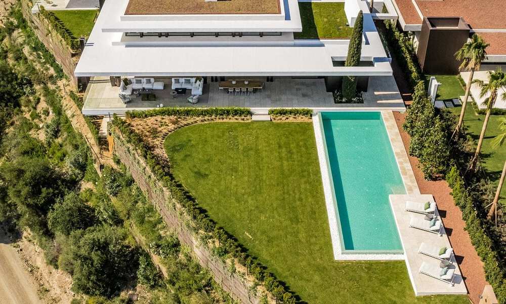 Royale, moderne villa te koop met spectaculair open zeezicht in een gated community in Benahavis - Marbella 40666