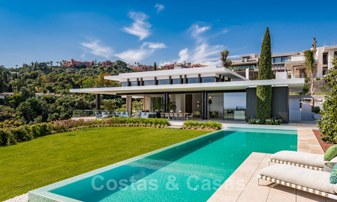 Royale, moderne villa te koop met spectaculair open zeezicht in een gated community in Benahavis - Marbella 40668