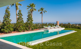 Royale, moderne villa te koop met spectaculair open zeezicht in een gated community in Benahavis - Marbella 40671 