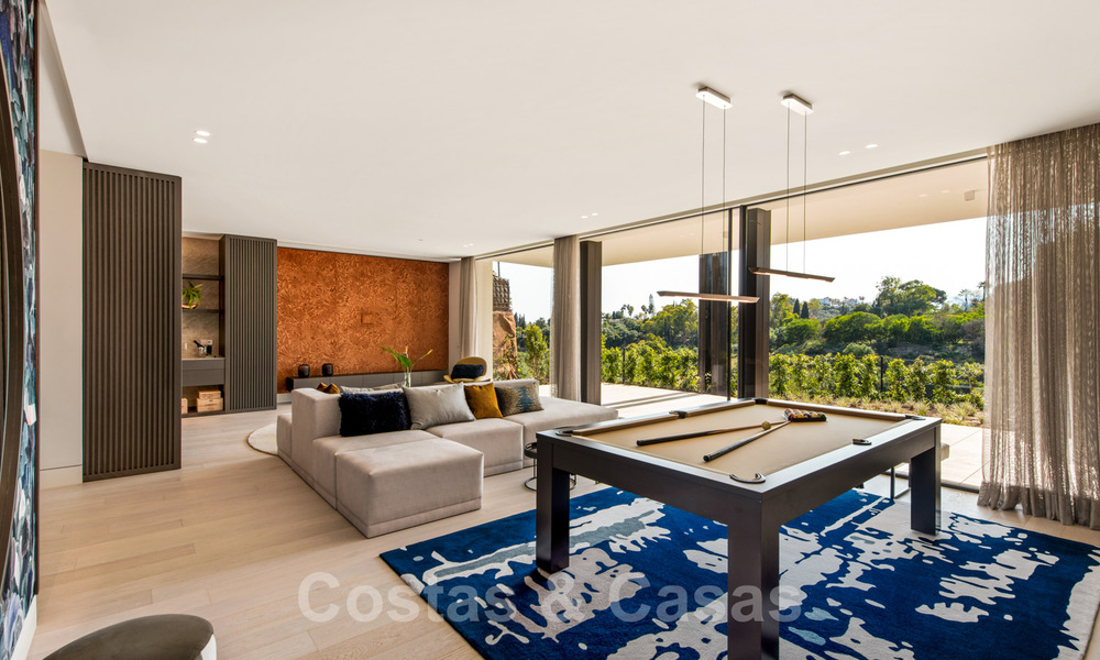Royale, moderne villa te koop met spectaculair open zeezicht in een gated community in Benahavis - Marbella 40679
