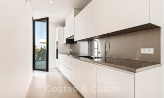 Royale, moderne villa te koop met spectaculair open zeezicht in een gated community in Benahavis - Marbella 40715 