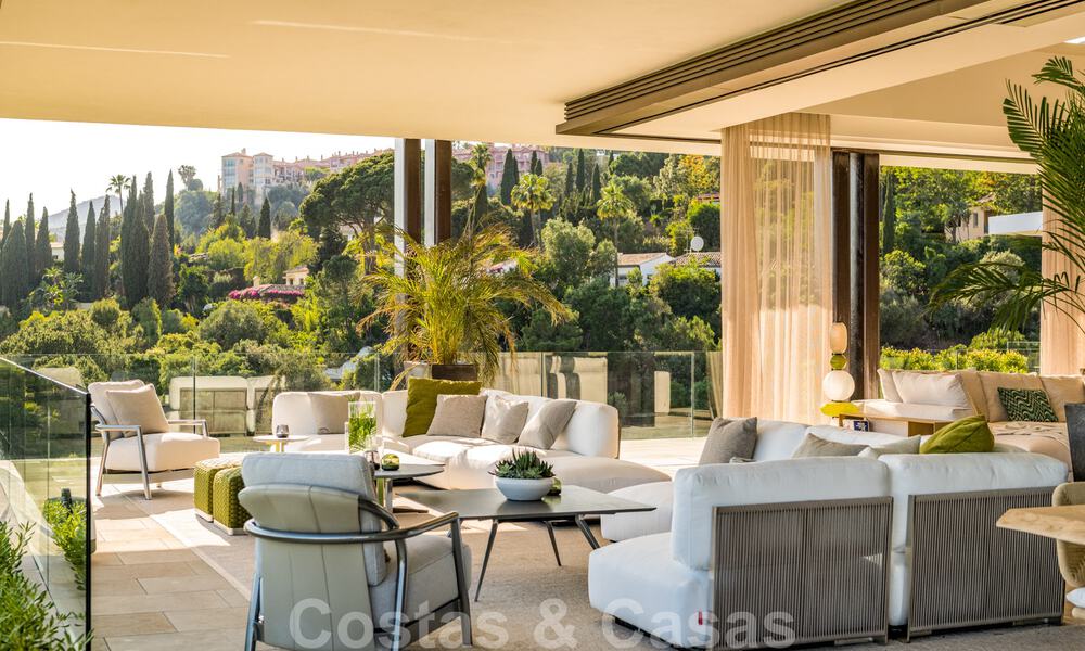 Royale, moderne villa te koop met spectaculair open zeezicht in een gated community in Benahavis - Marbella 40720